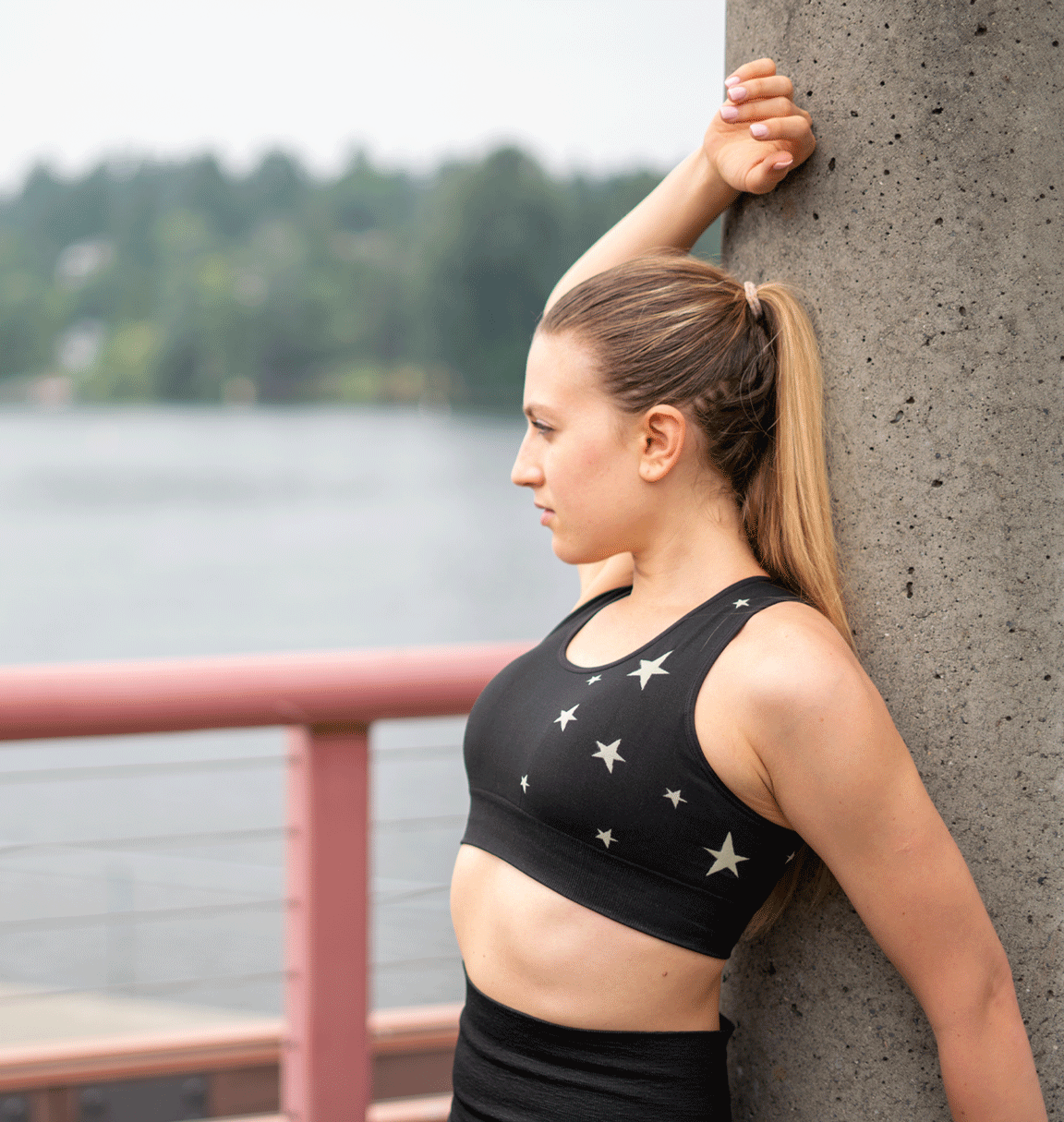 TEMA Athletics Seamless Black Star Bra